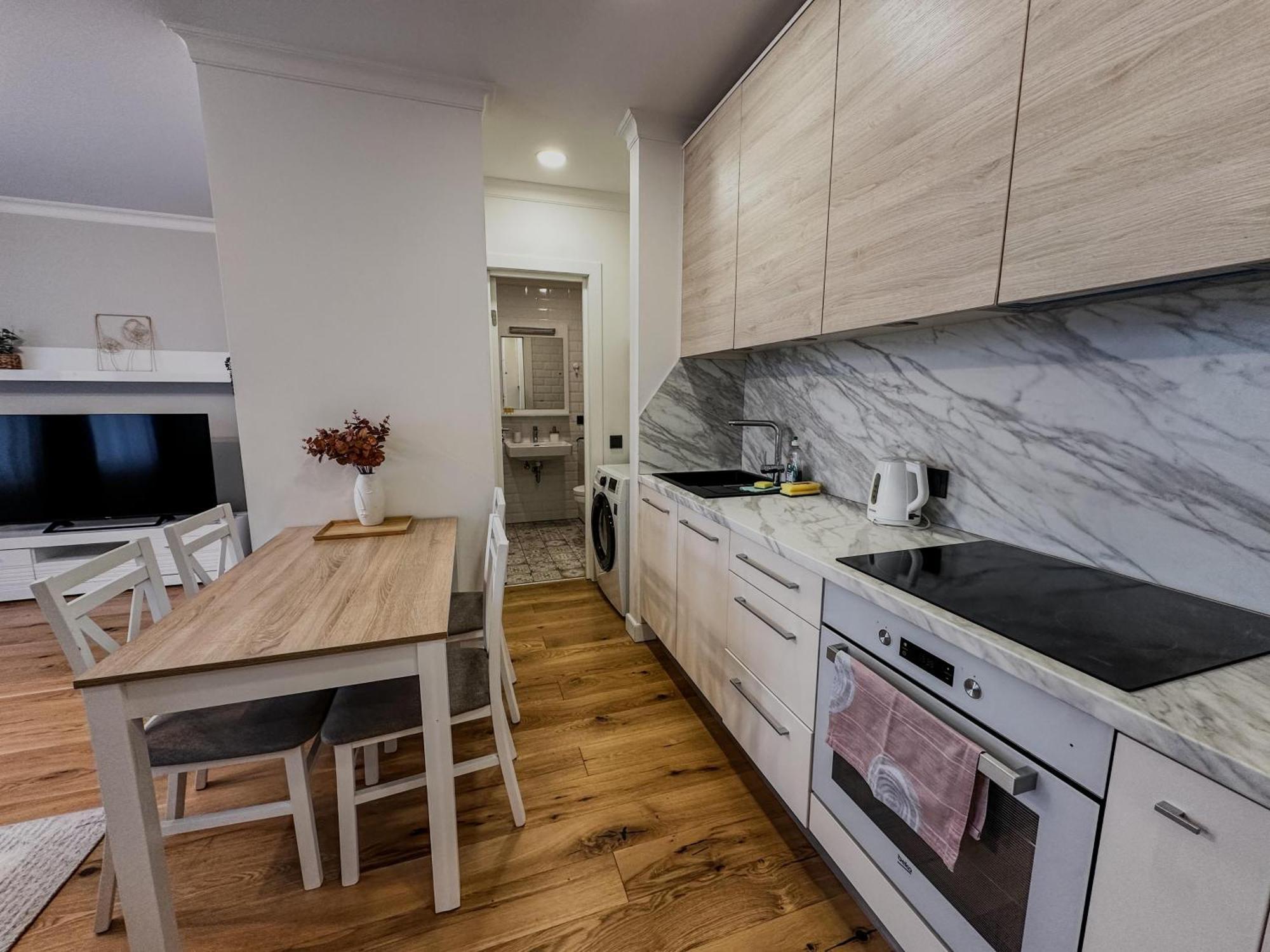 One Bedroom Promenade Apartment Ρίγα Εξωτερικό φωτογραφία