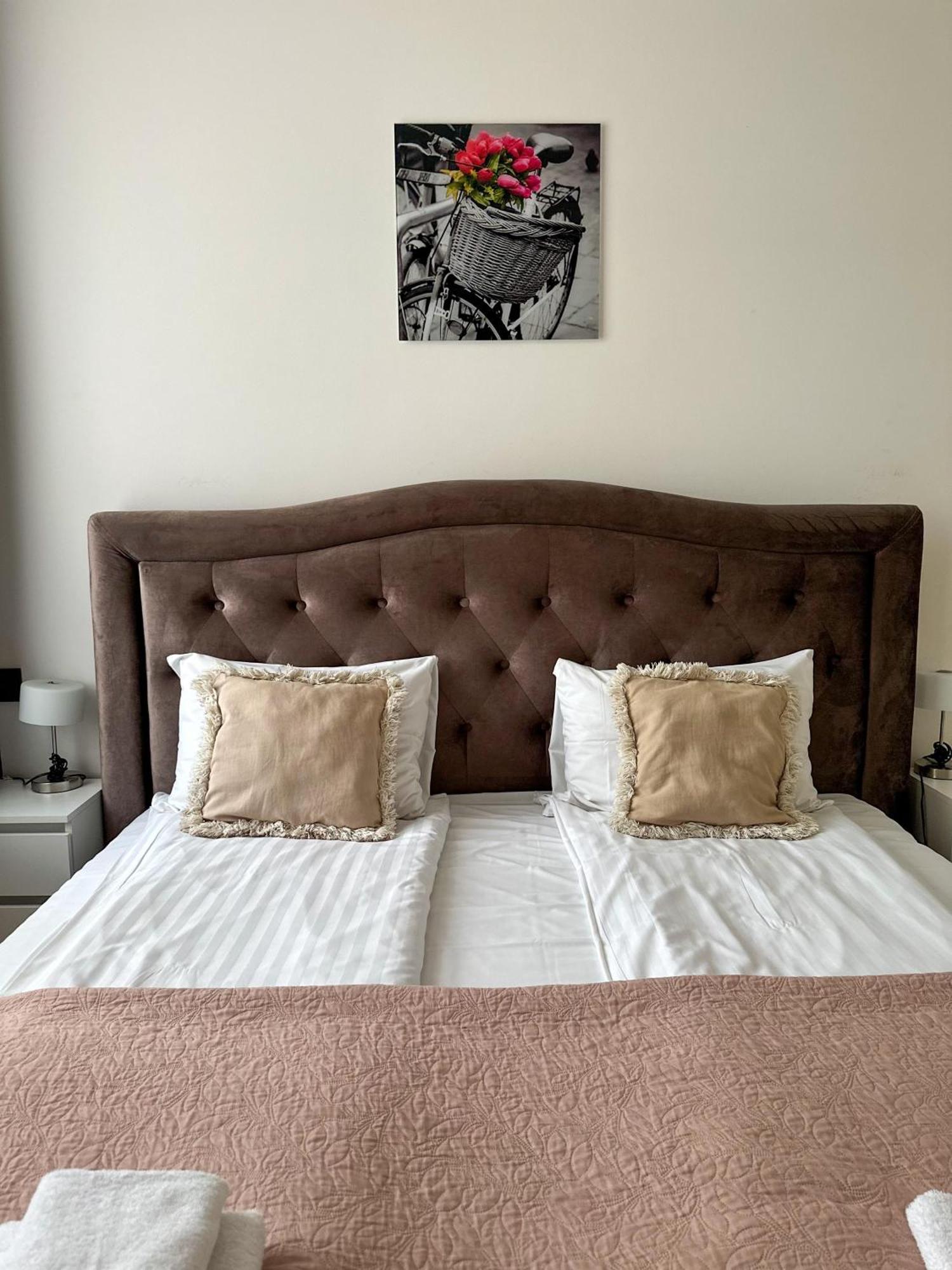 One Bedroom Promenade Apartment Ρίγα Εξωτερικό φωτογραφία